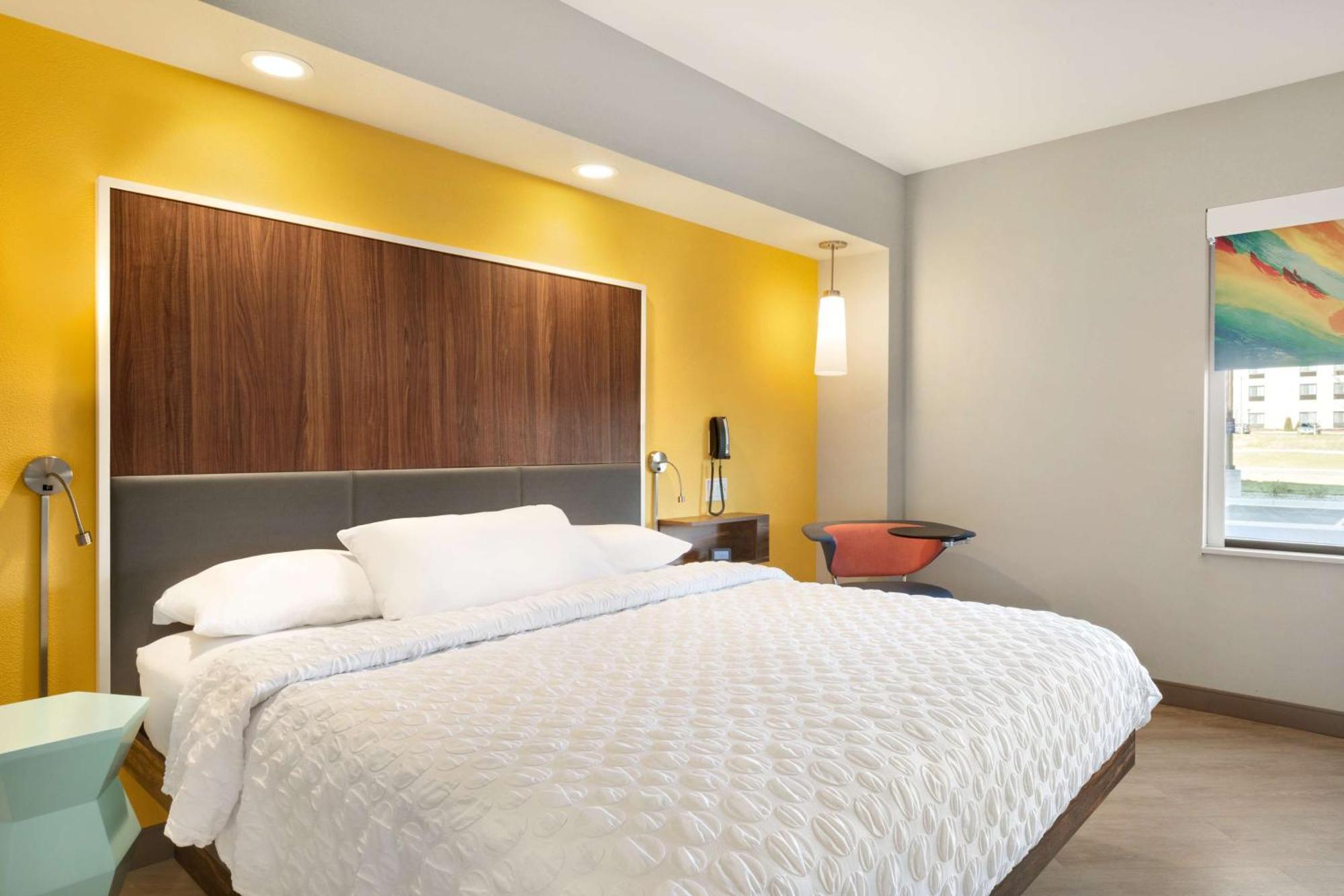 Tru By Hilton Cheyenne Hotel Bagian luar foto